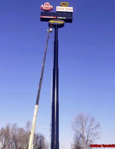 Loves Speedco sign by OSI